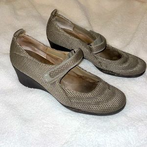 Aerosoles Wedge 9